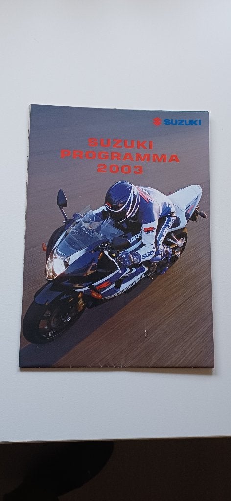Suzuki Jaarfolder 2003 met poster SV 1000, Ophalen of Verzenden, Suzuki