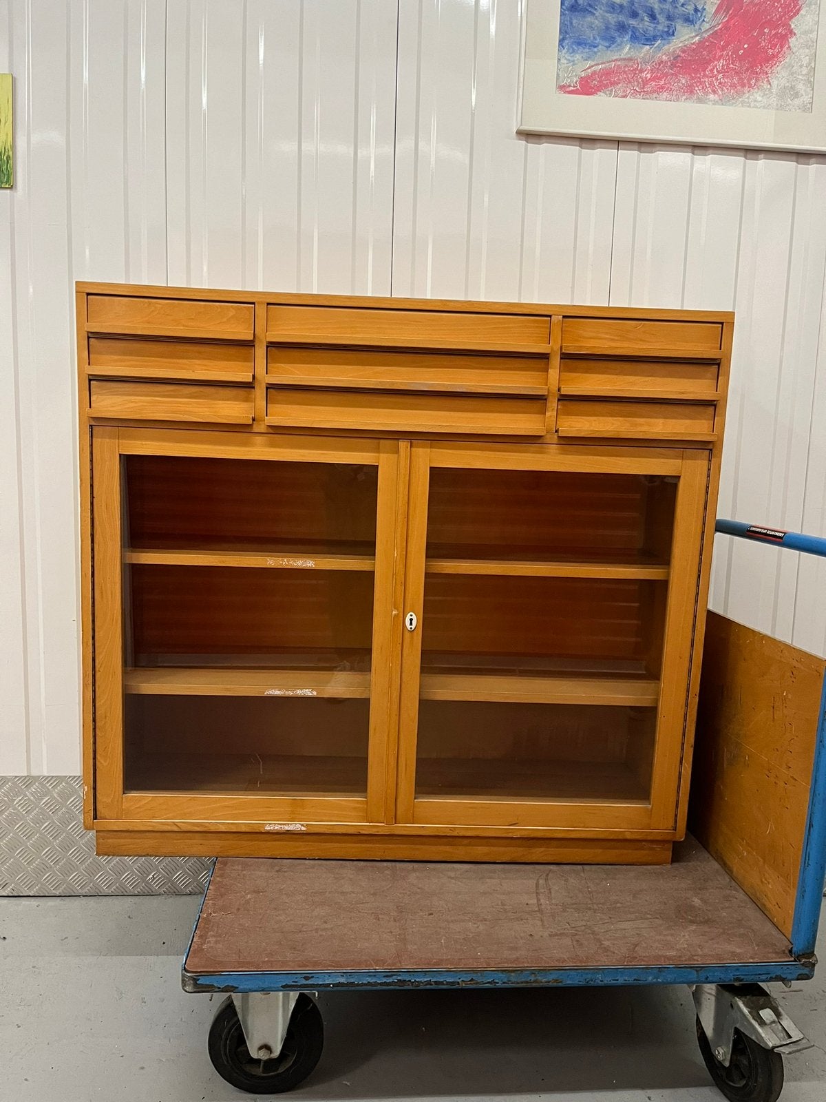 Antieke vitrinekast archiefkast schoolkast vintage retro, Ophalen, Gebruikt, 25 tot 50 cm, 100 tot 150 cm