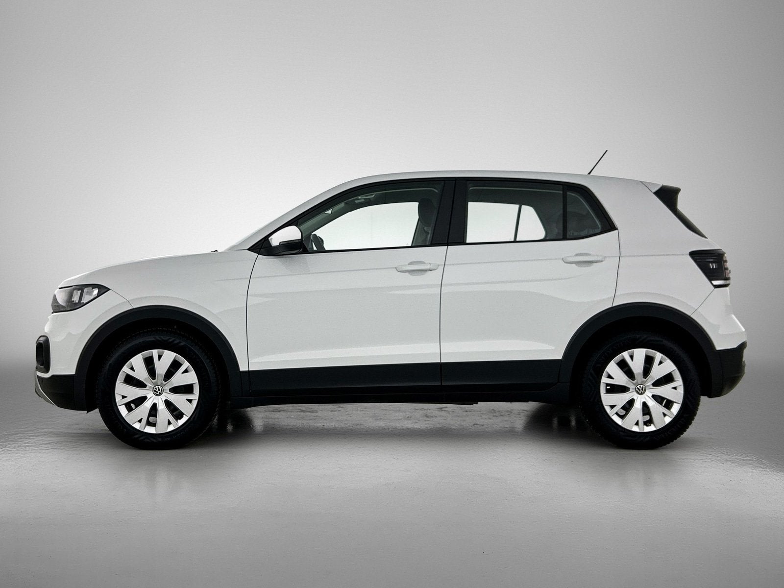 Volkswagen T-Cross 1.0 TSI T-Cross (bj 2022), Auto's, Gebruikt, 95 pk, 1158 kg, 620 kg