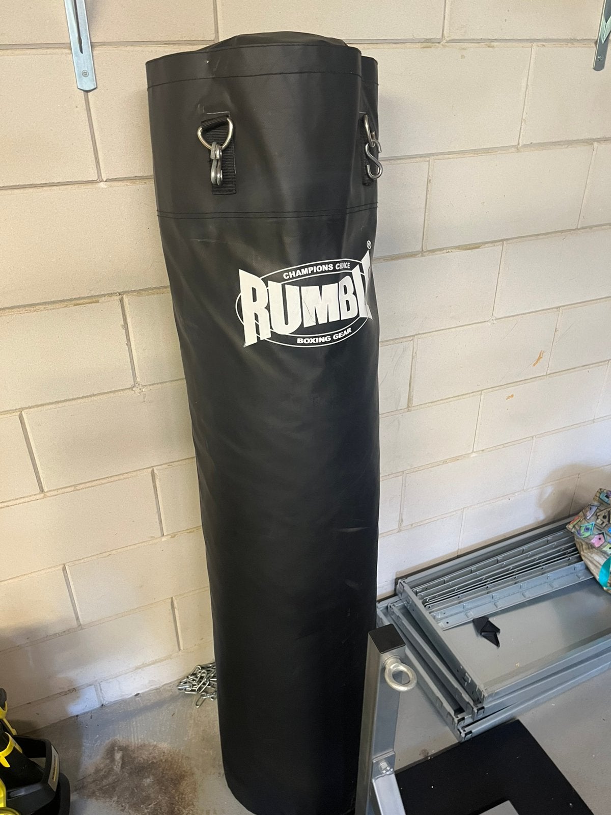Bokszak Rumble 150 cm x Ø 35 cm  40 kg, Sport en Fitness, Boksen, Ophalen, Zo goed als nieuw, Bokszak