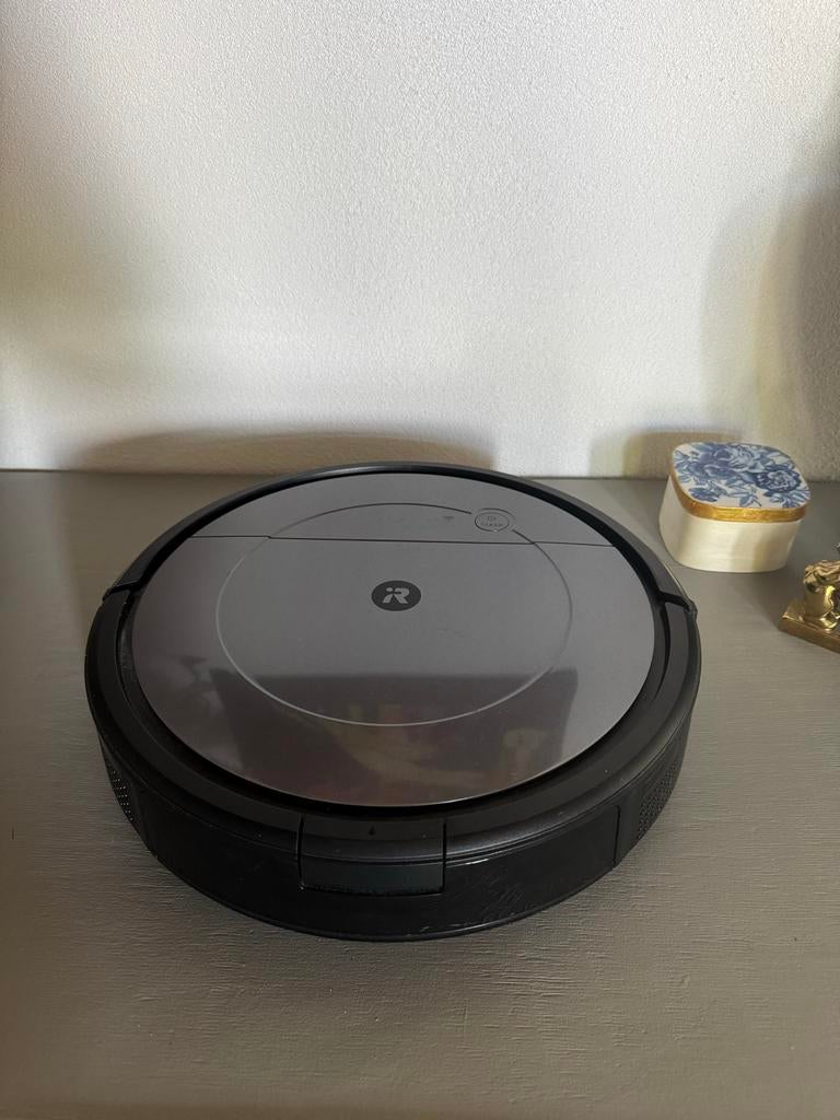 iRobot Roomba combo Robotstofzuiger met Oplaadstation, Ophalen of Verzenden, Zo goed als nieuw