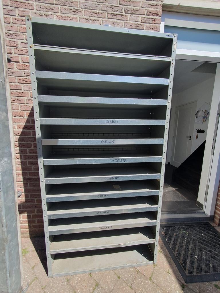 Overtoom grijpvoorraad kast, Ophalen, Gebruikt