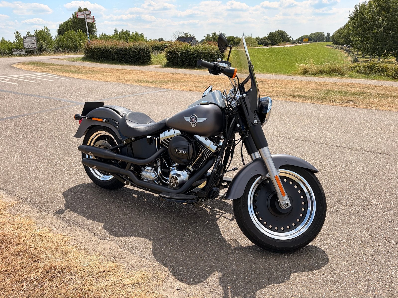 Harley-Davidson FatBoy Special Lo- NIEUWST.- 5HD J&H -4400km, 2 cilinders, Sportuitlaat, Gebruikt, Particulier
