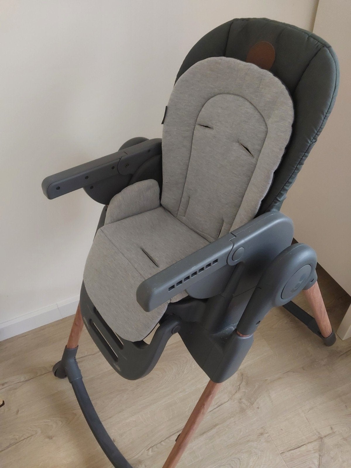 Maxi Cosi Minla kinderstoel met accessoires, Kinderen en Baby's, Ophalen, Zo goed als nieuw, Meegroeistoel, Aanschuifbaar