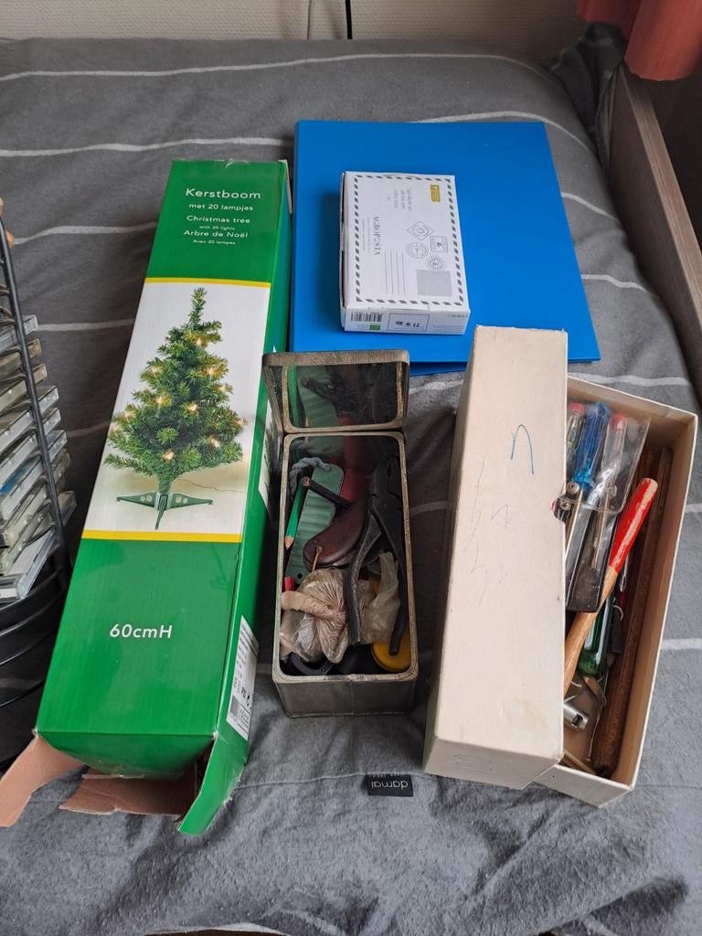 Van cd's tot wijnrekje. Alleen gratis afhalen., Ophalen