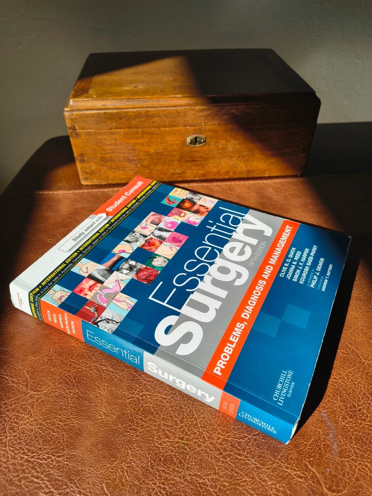 Medisch boek: Essentiële chirurgie. Medisch boek english, Ophalen of Verzenden, Beta