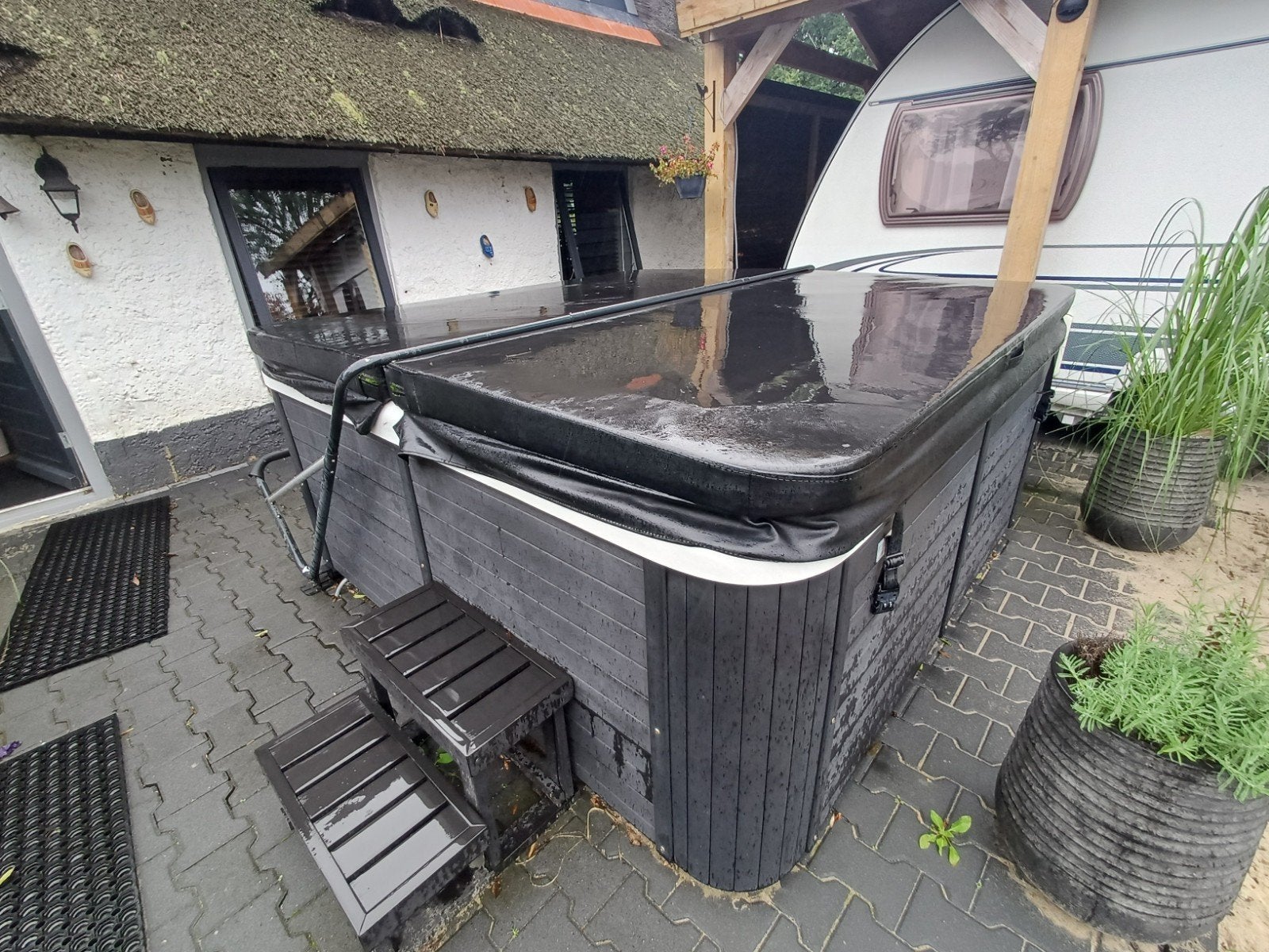 Jacuzzi - 7 jaar oud, goed werkend, Tuin en Terras, Ophalen, Gebruikt, 200 tot 300 cm, Vierkant