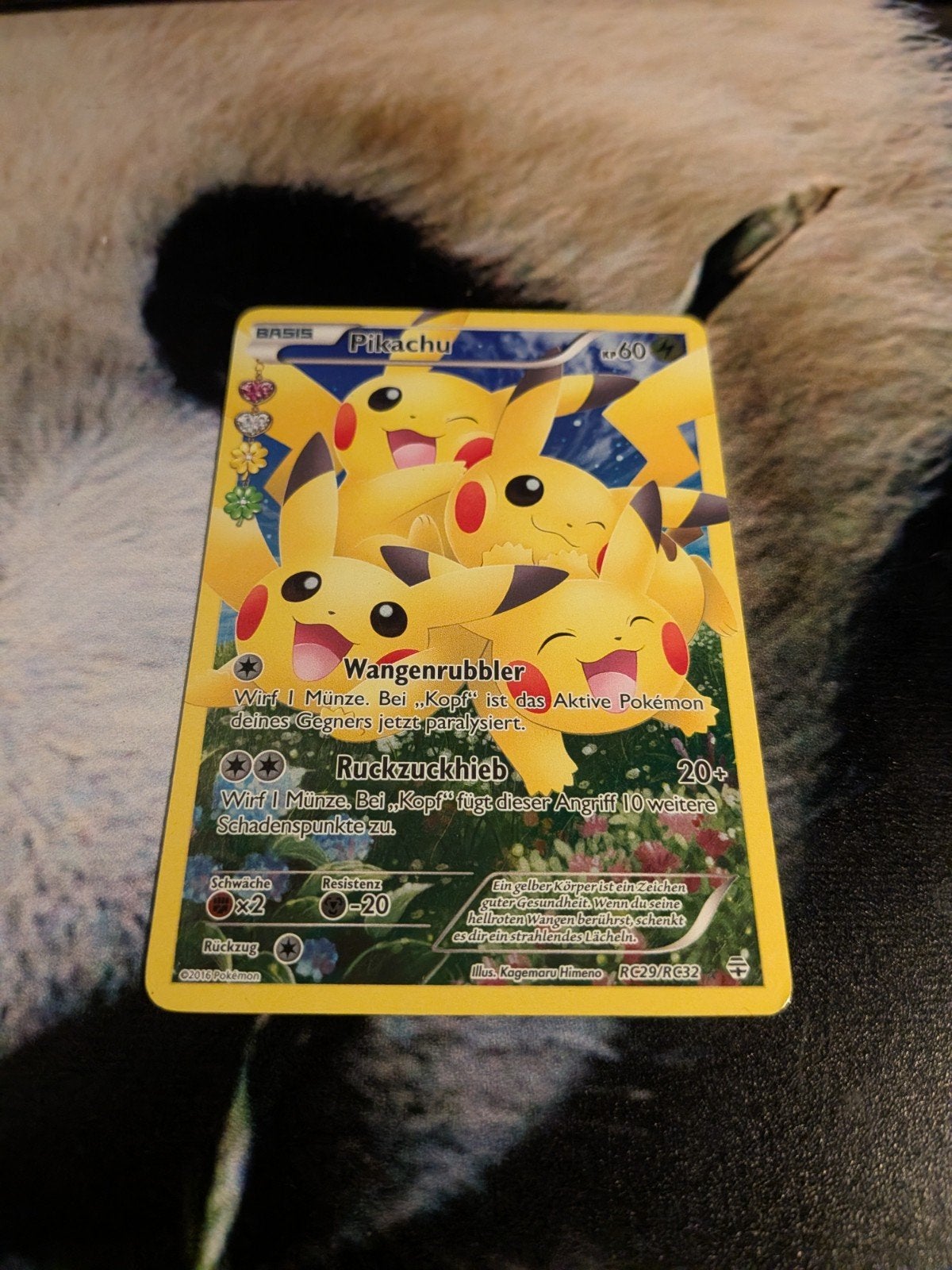 Pikachu radiant collection, Ophalen of Verzenden, Zo goed als nieuw