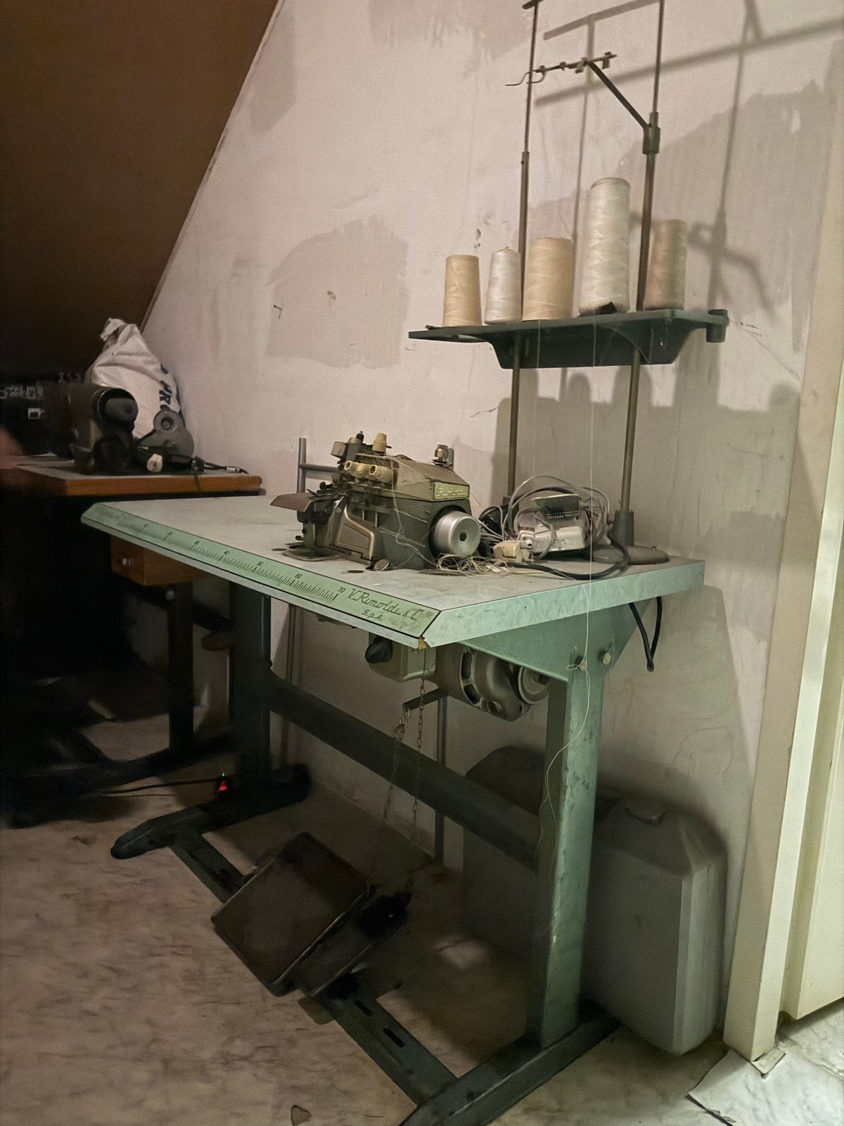 Industriële Overlockmachine V. Rimoldi & C. S.p.A. (m2454906396 ...