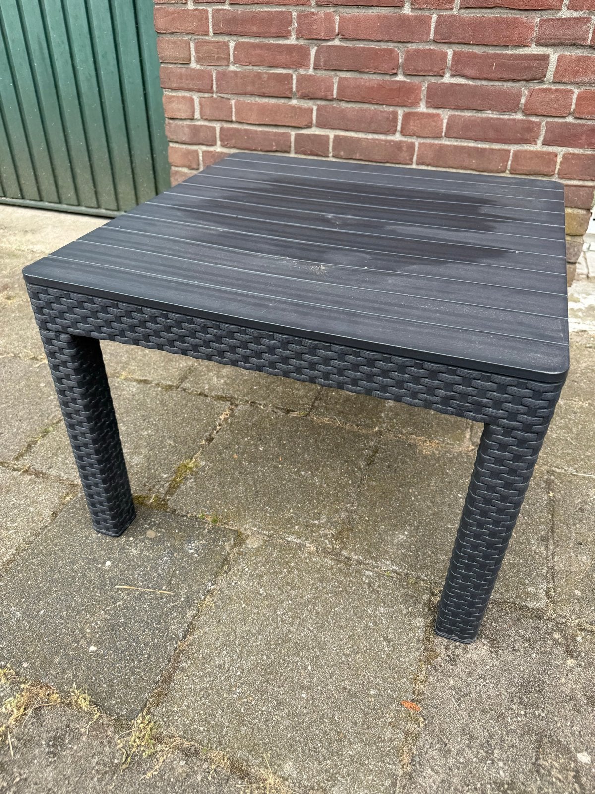 Zwart bijzettafeltje voor buiten, Ophalen of Verzenden, Gebruikt