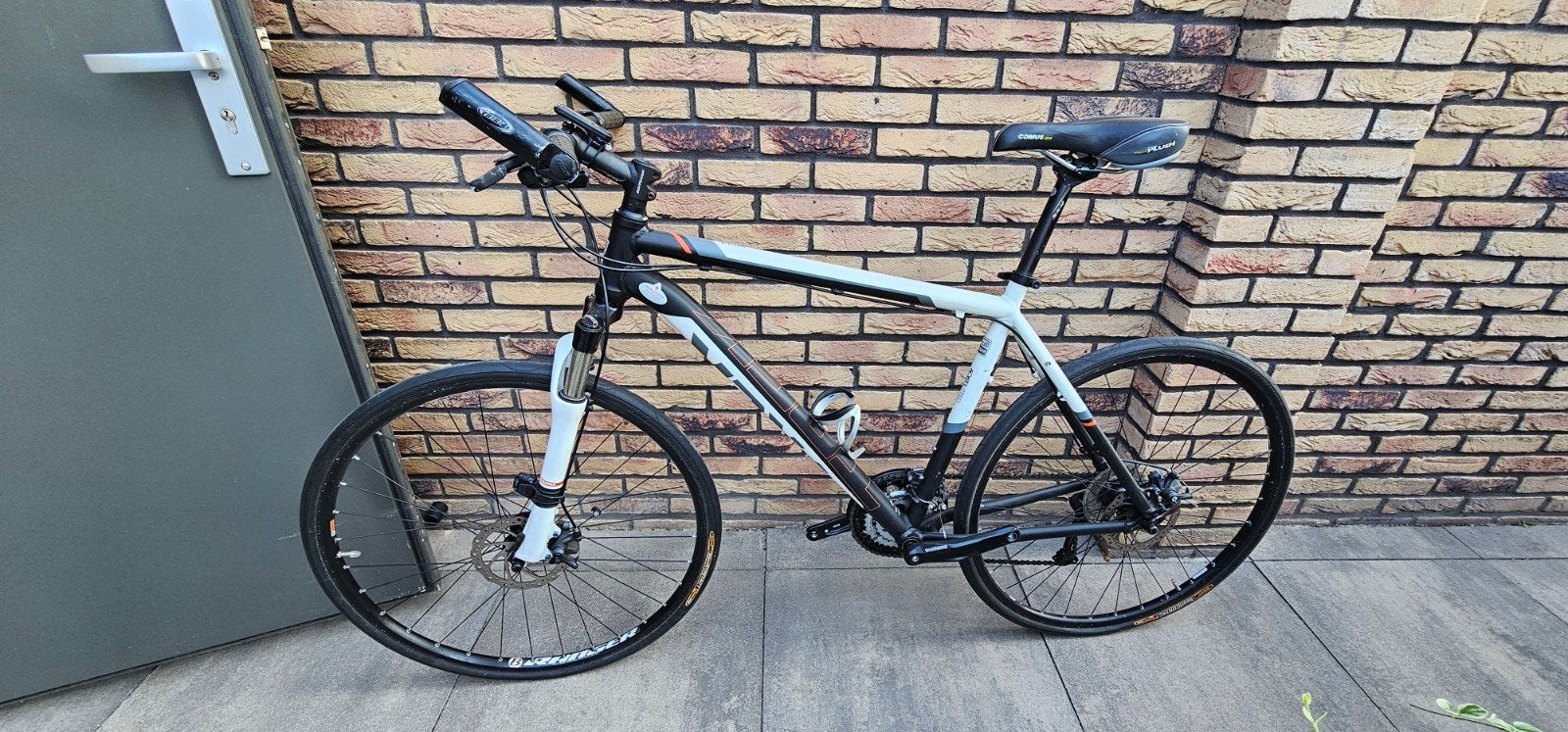 Trek Utopia 7.5 FX Hybride Fiets - Shimano Deore/Alivio, Fietsen en Brommers, Overige merken, 28 inch, Gebruikt, Vering