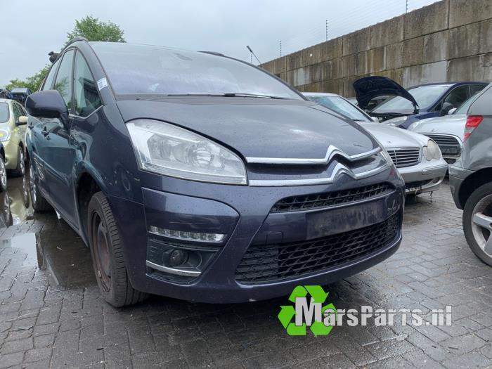 Voorbumper van een Citroen C4 Grand Picasso (KEN), Gebruikt, -, Ophalen of Verzenden, Bumper