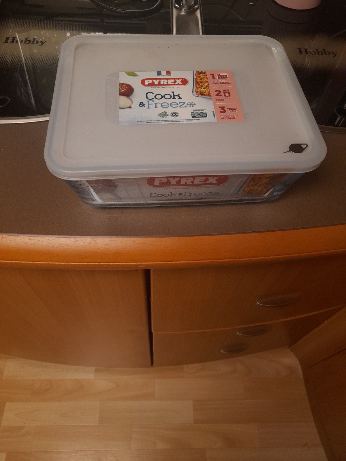 Nieuwe Pyrex Cook & Freeze ovenschotel met deksel, Ophalen of Verzenden, Nieuw, Glas, Overige merken