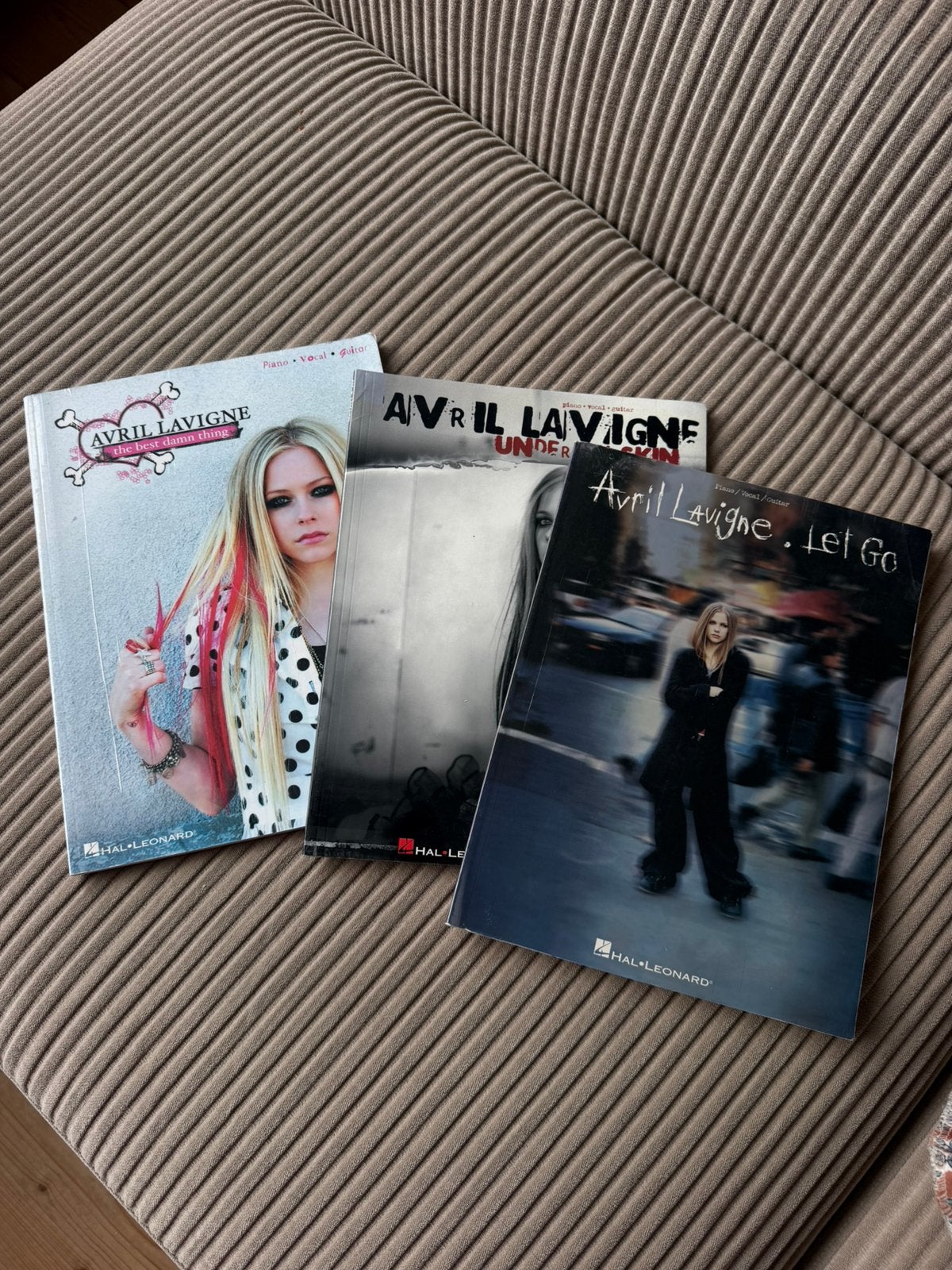 Bladmuziek album boeken Avril Lavigne, Gitaar, Ophalen of Verzenden, Zo goed als nieuw, Artiest of Componist