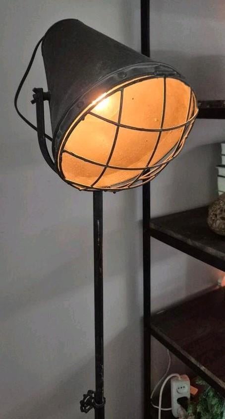 Industriële Vloerlamp Loods 5, Huis en Inrichting, Lampen | Vloerlampen, Ophalen, Gebruikt, Metaal, 150 tot 200 cm
