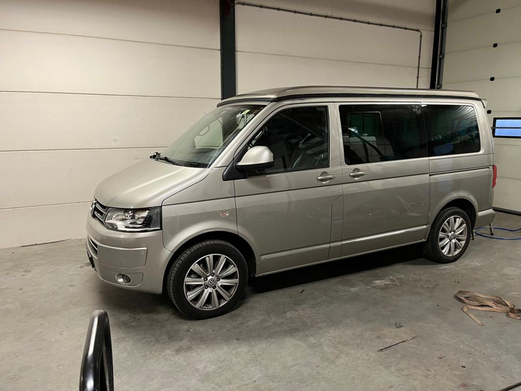 VW T5 Multivan 4Motion DSG Camper | Gereviseerde motor, Volkswagen, Diesel, Particulier, 4 tot 5 meter