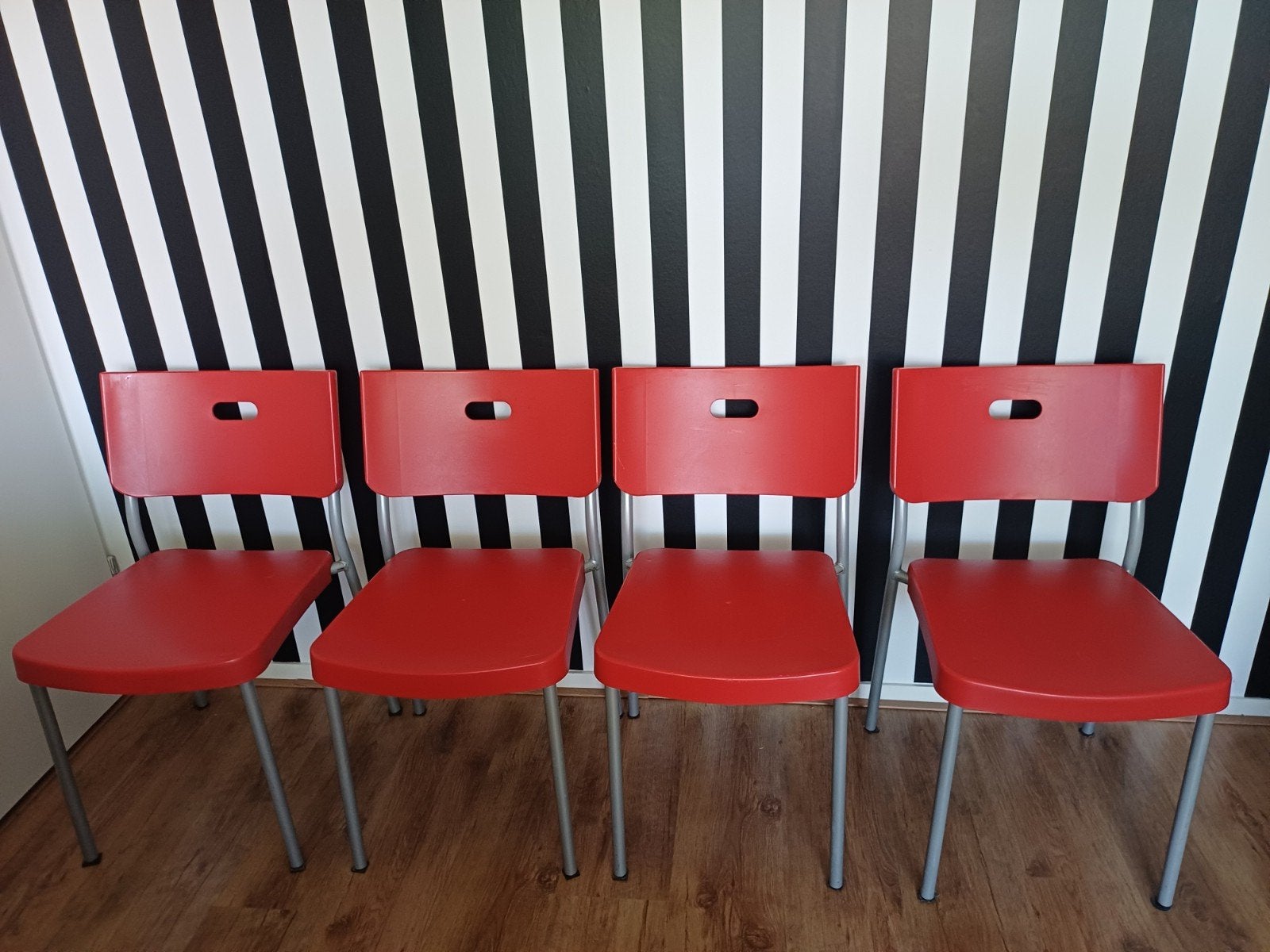 Set van 4 rode stapelbare stoelen ikea, Ophalen, Gebruikt, Modern, functioneel, Vier