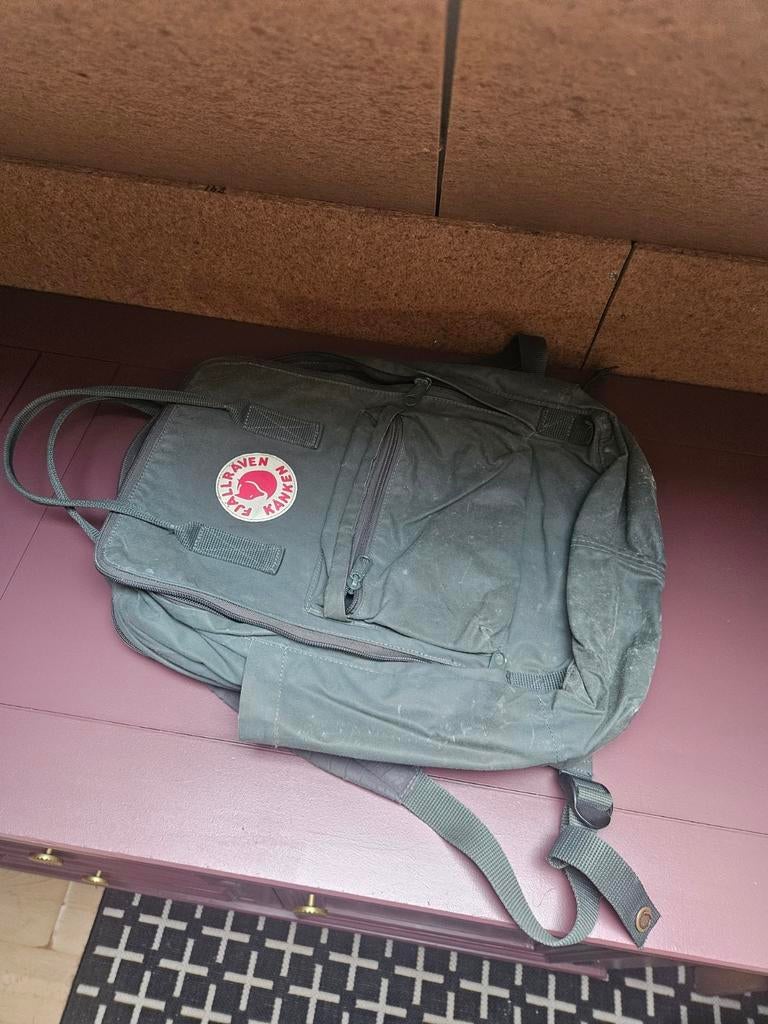 Fjällräven Kånken rugzak - Gebruikt, maar functioneel, Overige merken, Gebruikt, 25 tot 40 cm, Ophalen of Verzenden