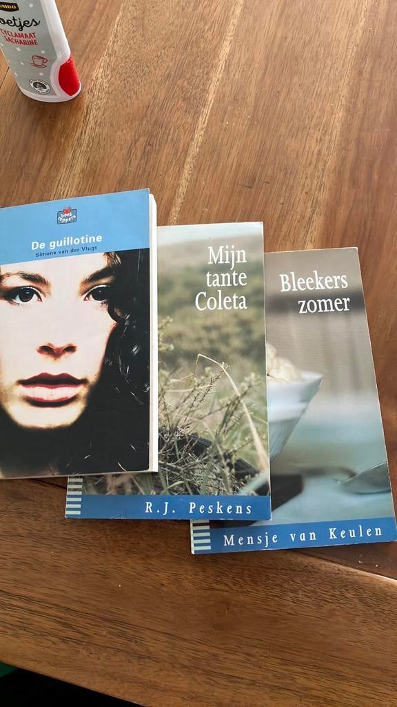 3 romans, Ophalen of Verzenden, Zo goed als nieuw