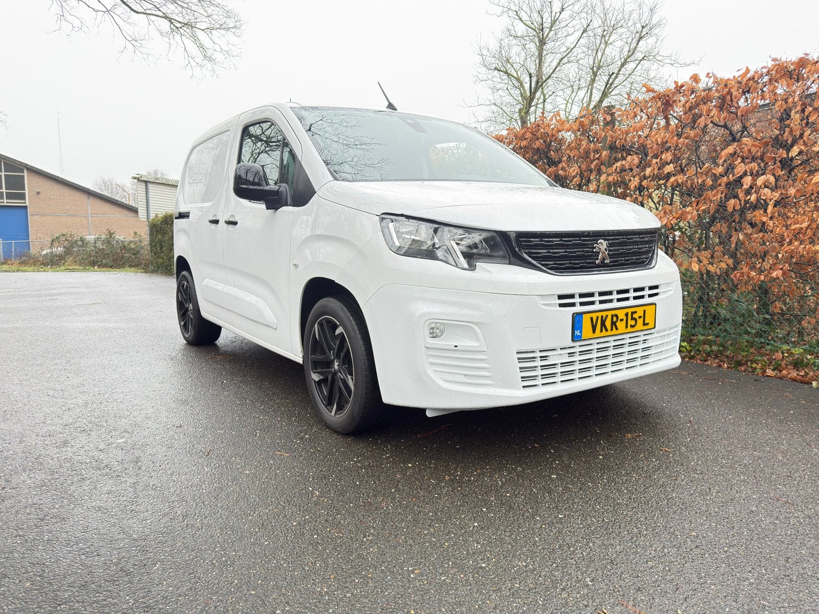 Peugeot Partner L1 1.6 Bluehdi 100pk 3-zits, Voorwielaandrijving, Stof, 4 cilinders, Wit