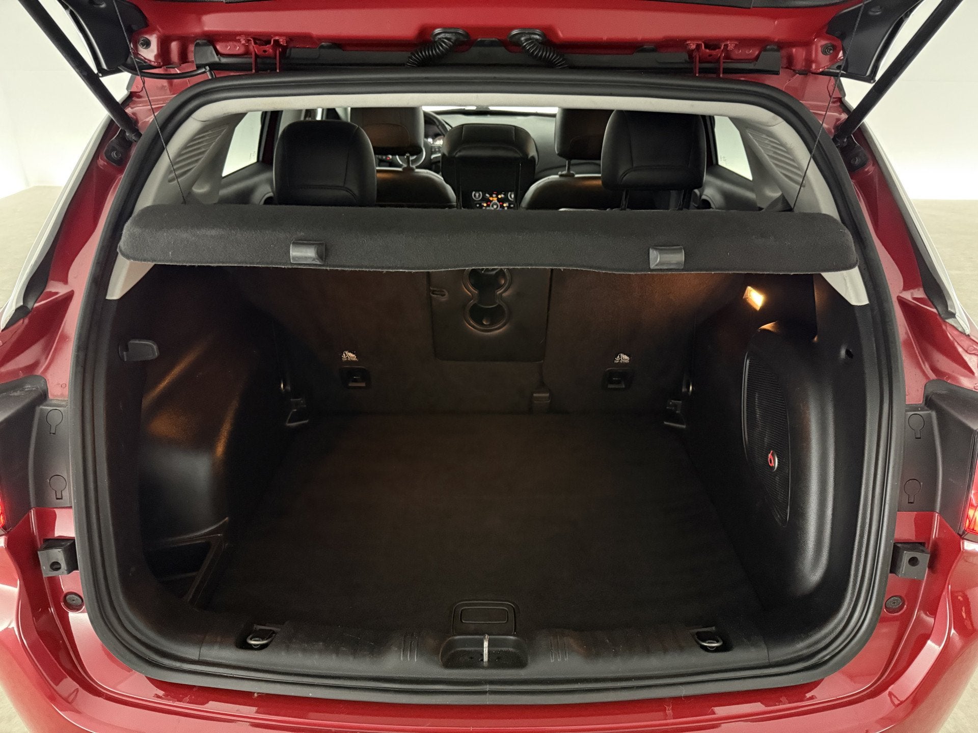 Foto 35 van Jeep Compass 1.4 MultiAir Limited 4x4 170PK | Pano | Beats A