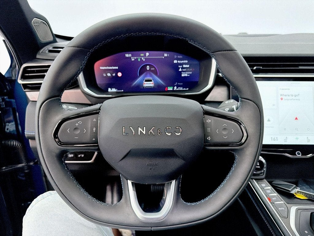 Lynk en Co 01 1.5 MY23 – Jonge, blauwe SUV met premium uit, Auto's, Stof, Euro 6, Met garantie (alle), Blauw
