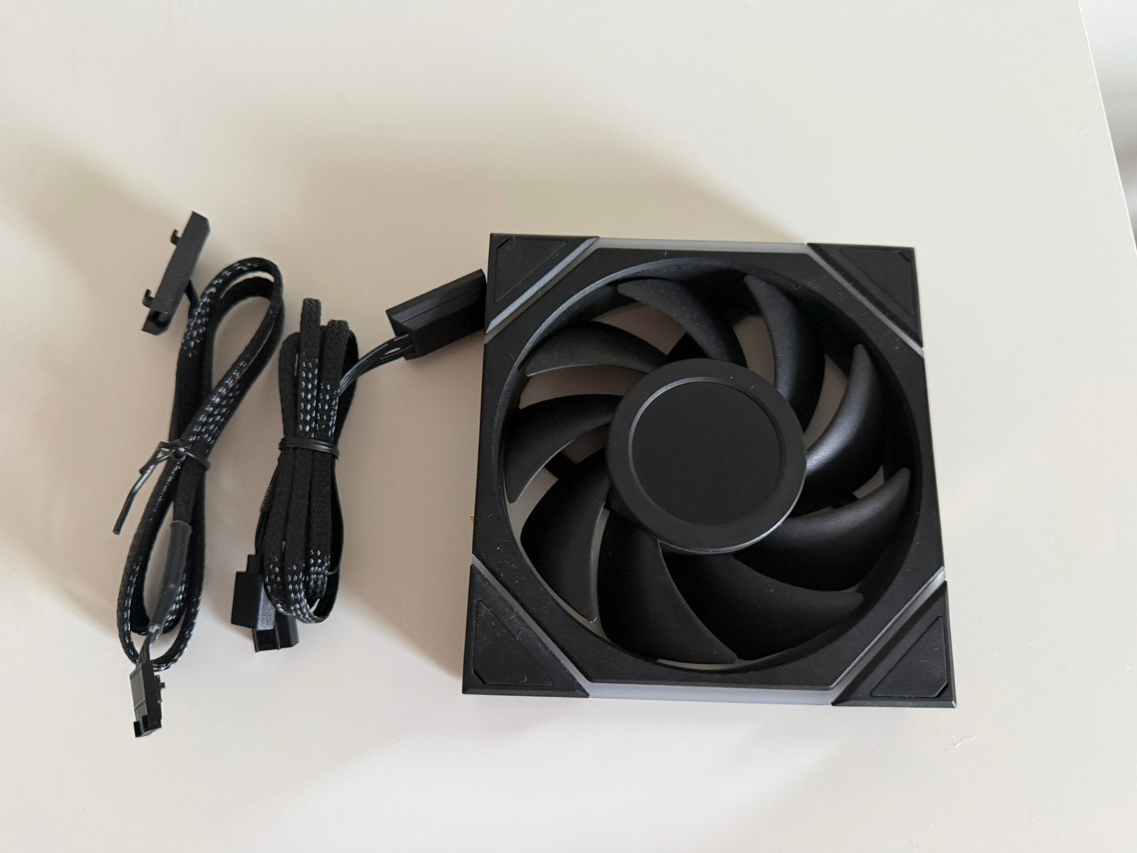 Lian Li TL LCD Uni Fan V1, Computers en Software, Ophalen of Verzenden, Zo goed als nieuw, Luchtkoeling