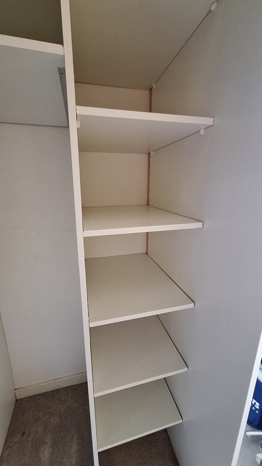 hang leg kast, Ophalen