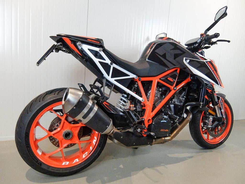 KTM 1290 SUPER DUKE R (bj 2018), Motoren, 2 cilinders, KTM, Motorrijbewijs A, Bedrijf