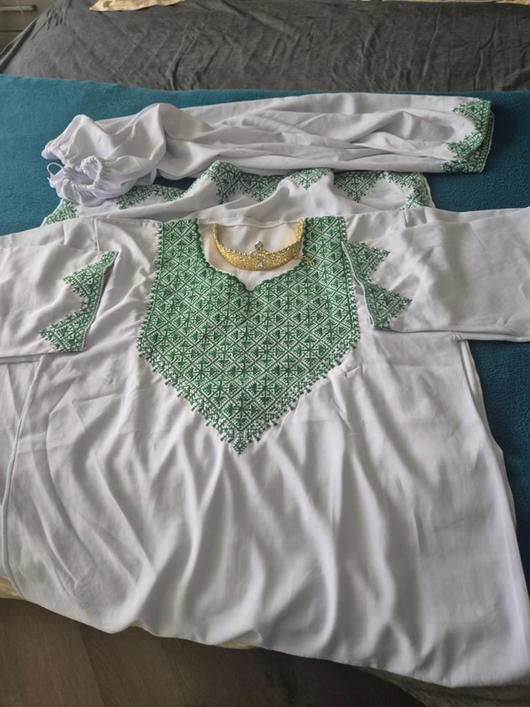 Henna setje met kroon erbij, Kleding | Dames, Jurken, Ophalen of Verzenden