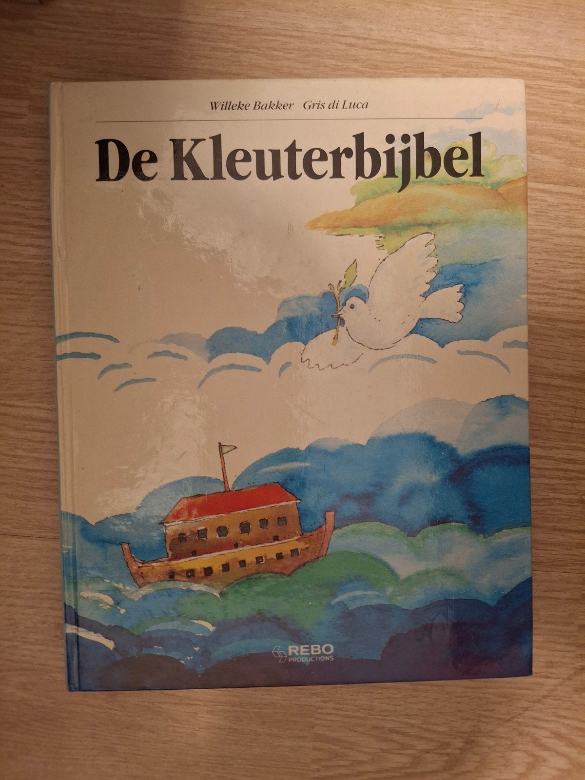 De Kleuterbijbel - Willeke Bakker, Boeken, Gelezen, Willeke Bakker, Ophalen of Verzenden, Grafische vormgeving
