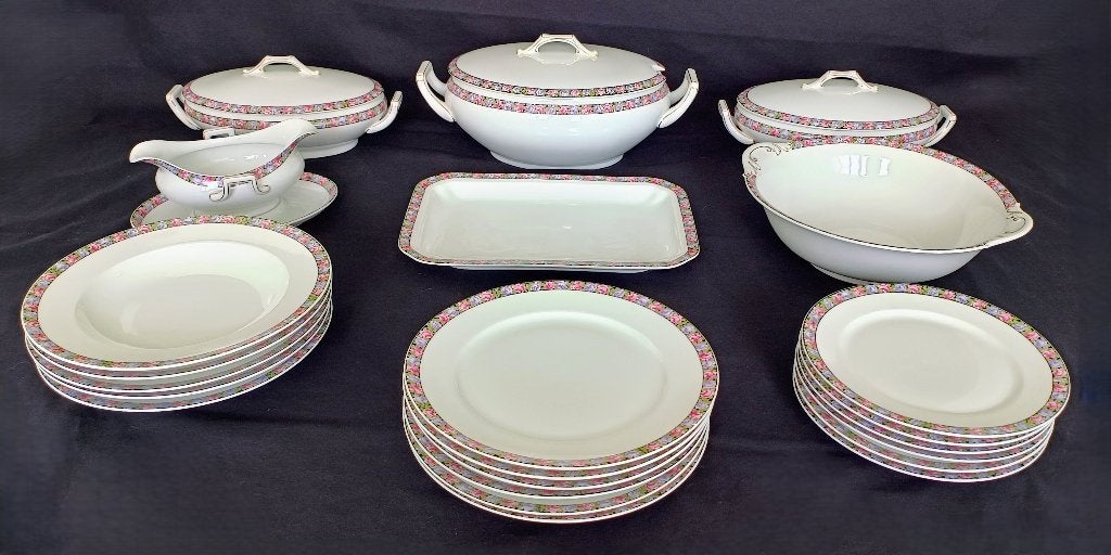 Rosenthal Bavaria 23-delig servies met terrines, Ophalen