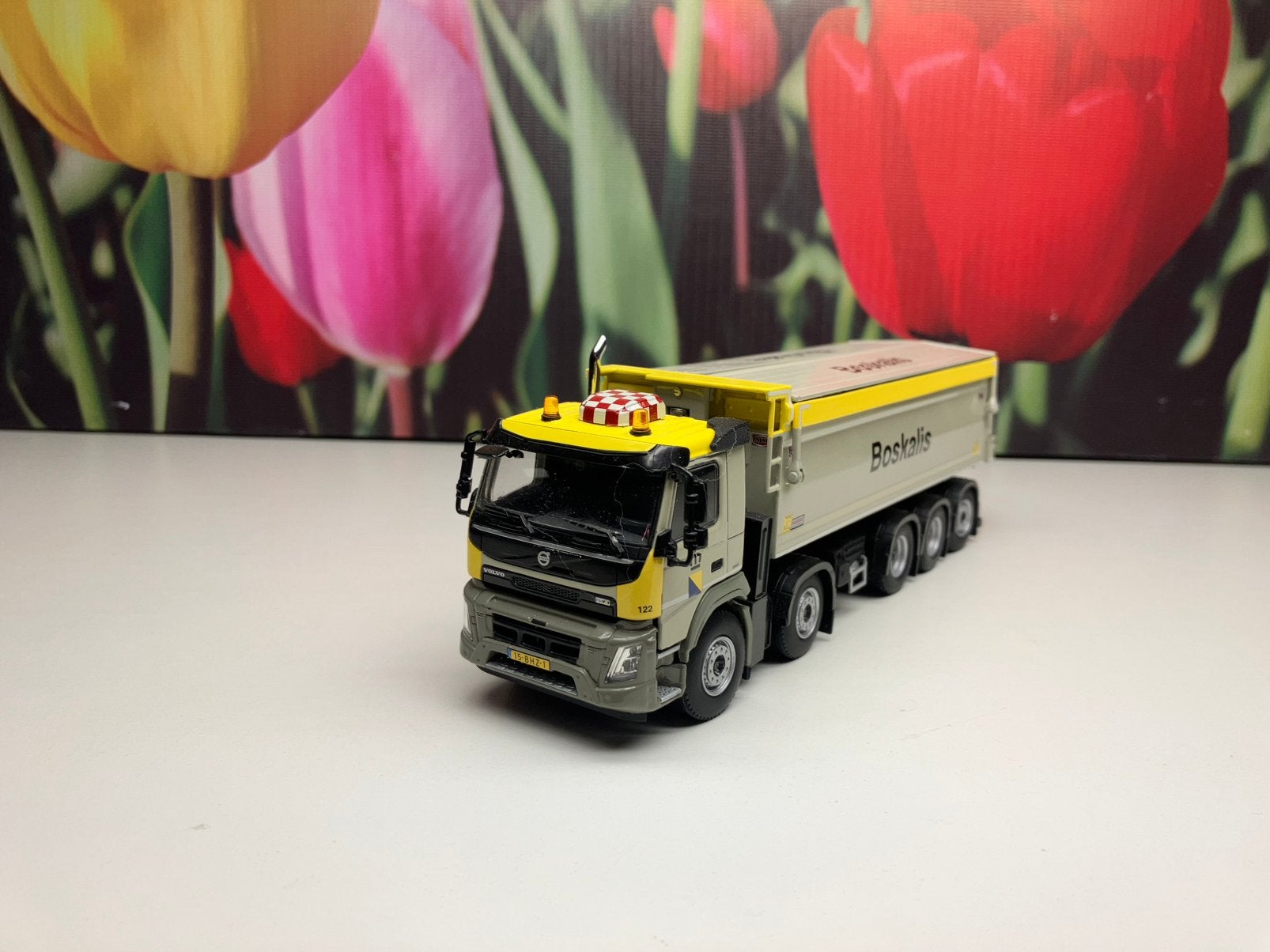 Wsi volvo Boskalis kipper tipper, Ophalen of Verzenden, Zo goed als nieuw, Bus of Vrachtwagen, Wsi