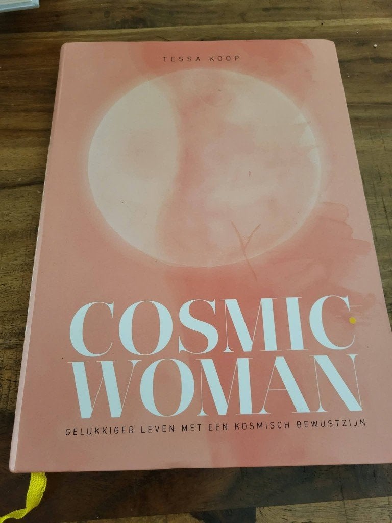 Cosmic Woman, Spiritualiteit algemeen, Overige typen, Ophalen of Verzenden, Zo goed als nieuw