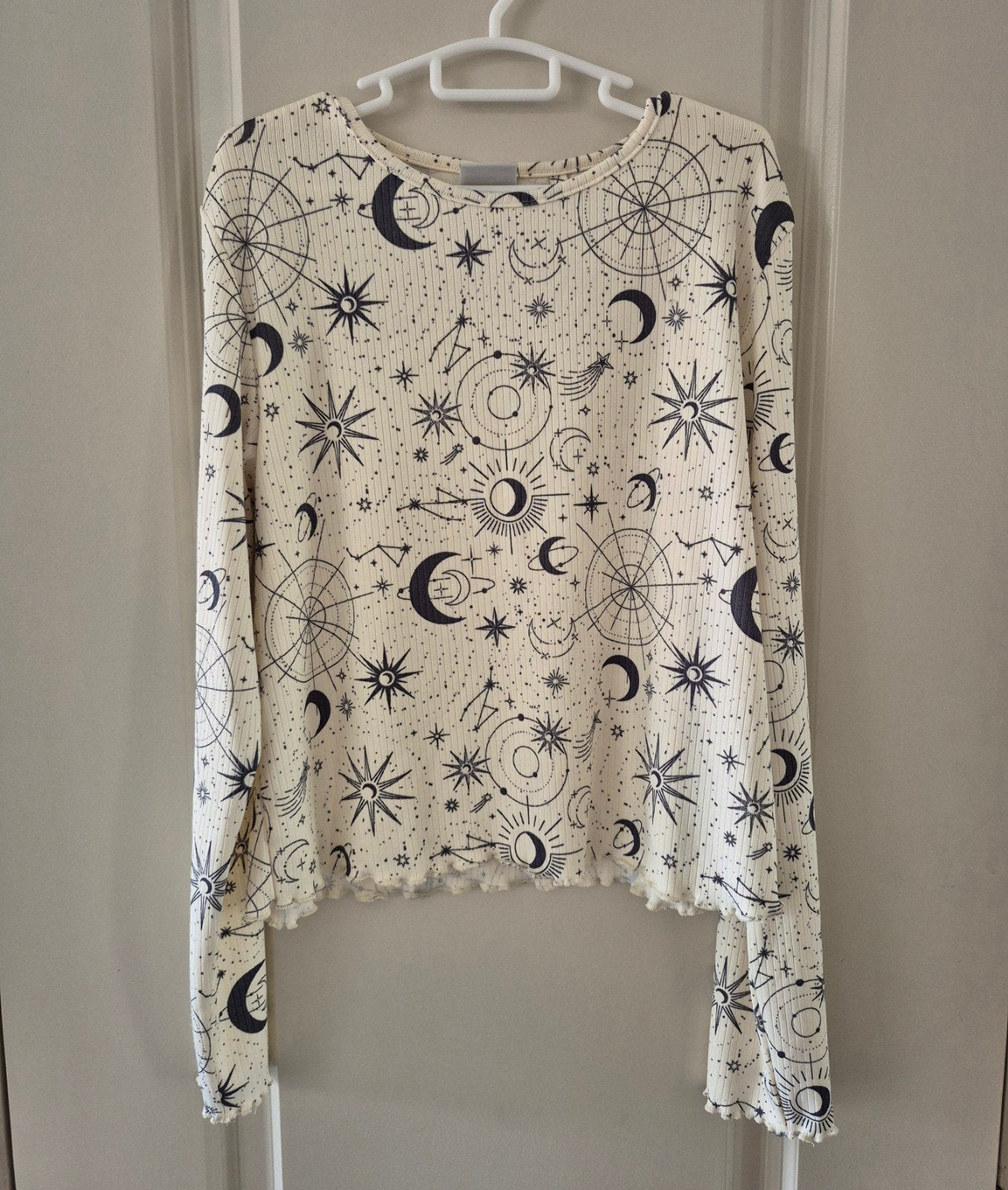 Kik 146 152 shirt longsleeve heelal universum crème wit grij, Ophalen of Verzenden, Meisje