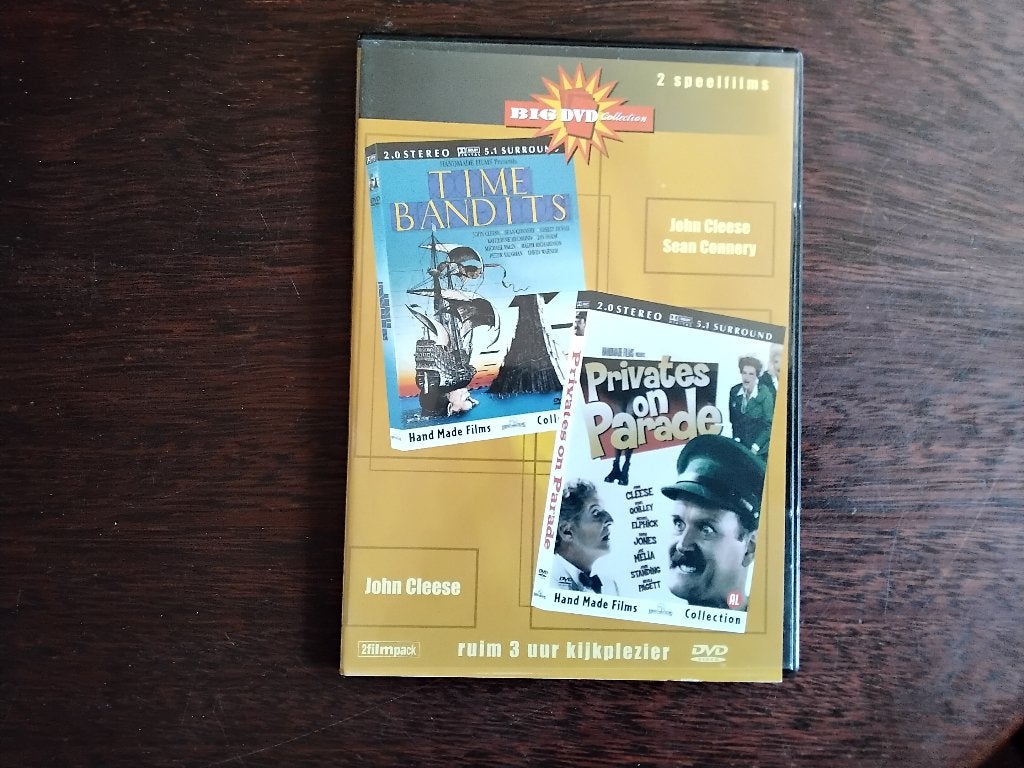 Time bandits en Private on parade, origineel, Engels, Vanaf 16 jaar, Nederlands, Ophalen of Verzenden