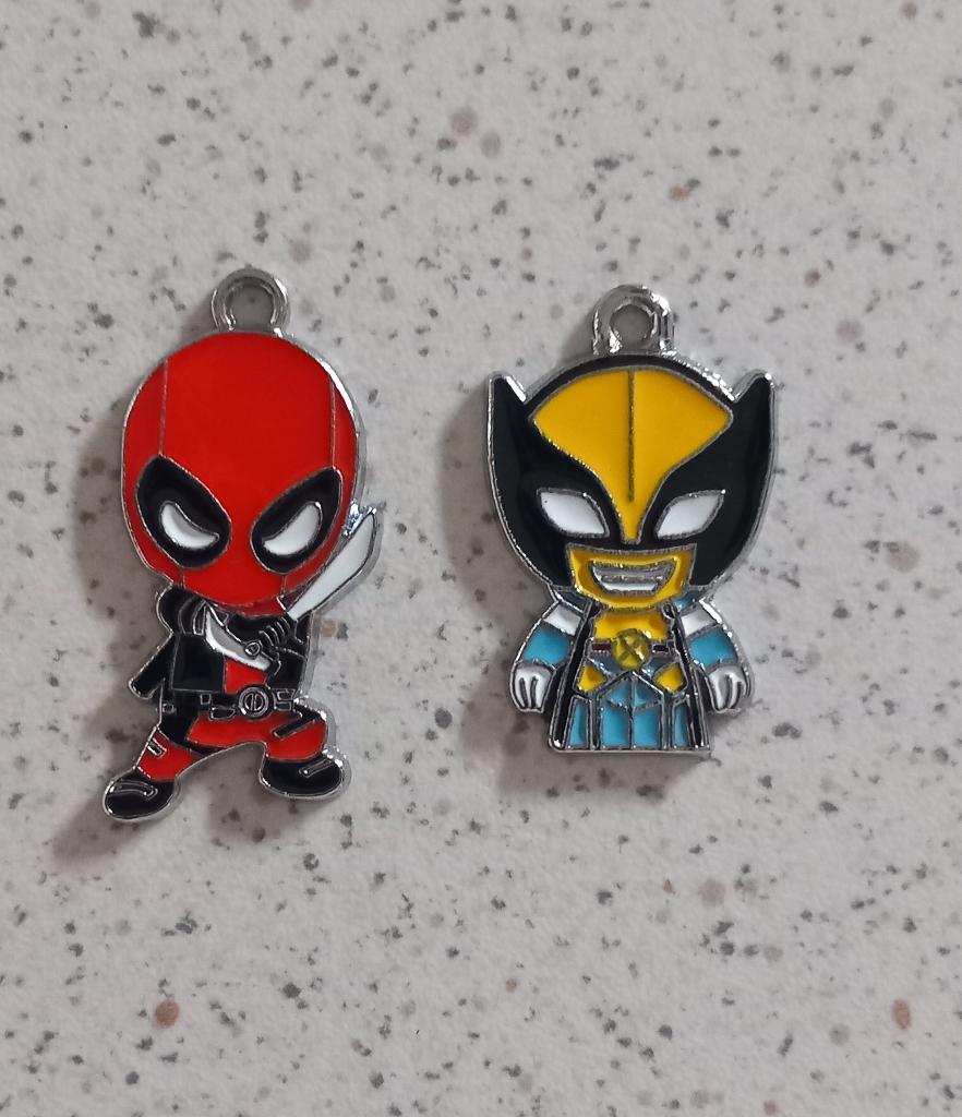 Deadpool en wolverine metalen bedel, Ophalen of Verzenden, Nieuw, Bedel