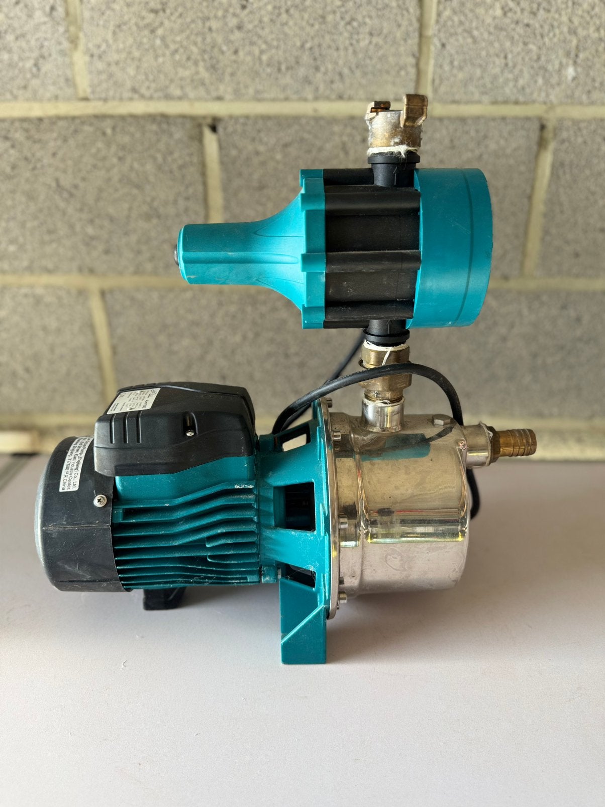 LEO Hydrofoorpomp 750W / 1 PK – Perfect werkend, Ophalen, Zo goed als nieuw, Elektrisch, Beregeningspomp