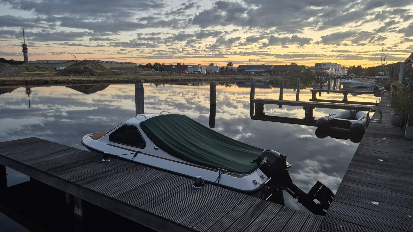 Leuke motorboot, Watersport en Boten, Ophalen, Gebruikt, Buitenboordmotor, Biminitop
