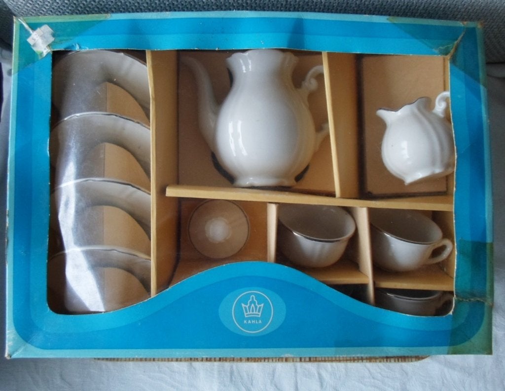 Oud kinderserviesje.12-delig. Jaren '80. Douwe Egberts., Ophalen of Verzenden, Gebruikt