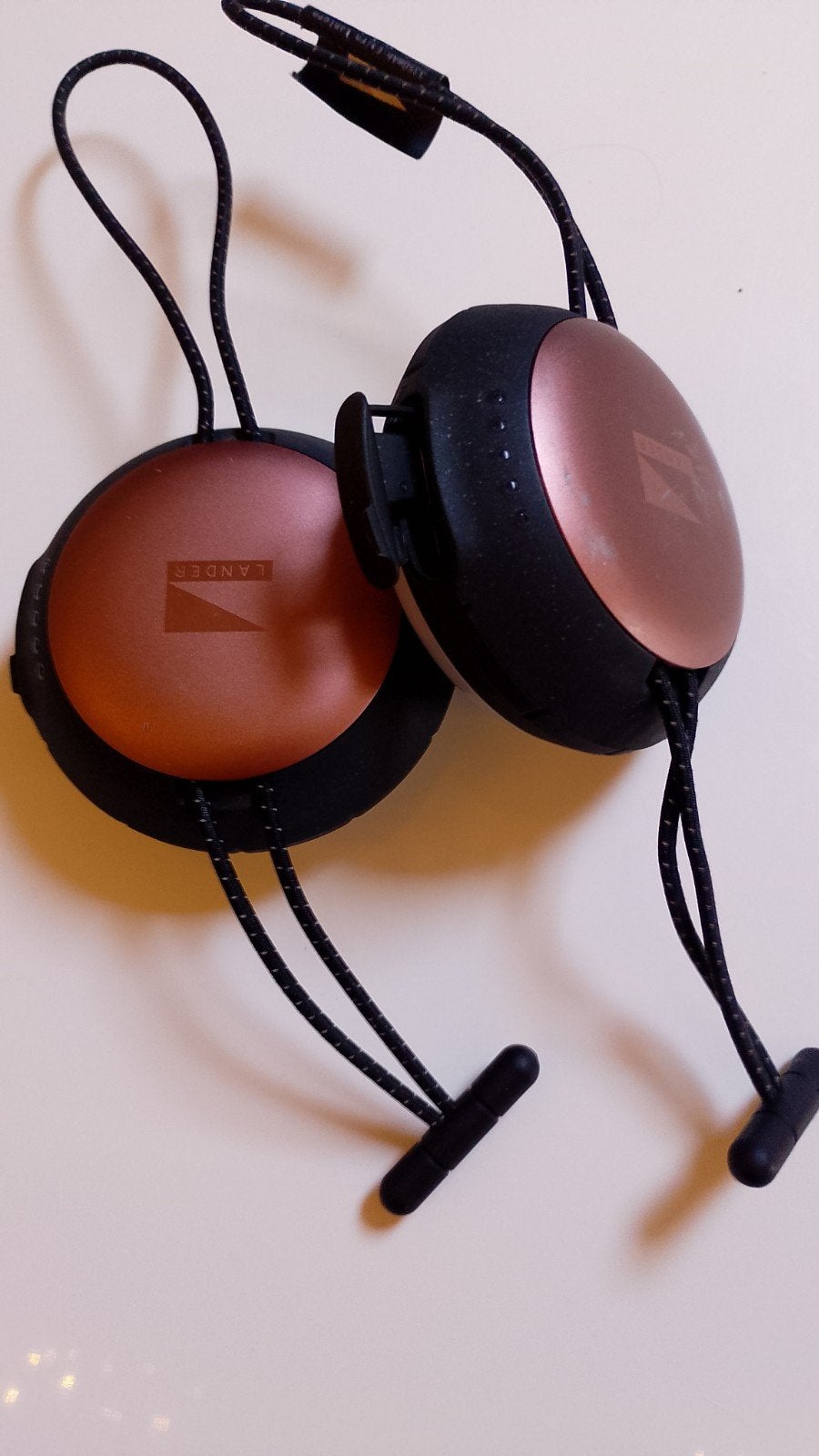Lander Crate Powerbank & LED Campinglamp - Zo goed als nieuw, Ophalen, Zo goed als nieuw, Batterij