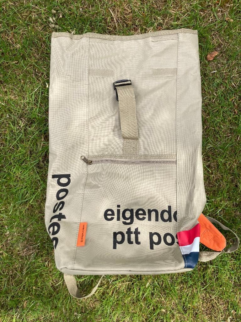 Twee PTT Post kaki rugzak & schoudertasje pukkeltas pukkel, Ophalen of Verzenden, Nieuw, Overige merken, Waterdicht