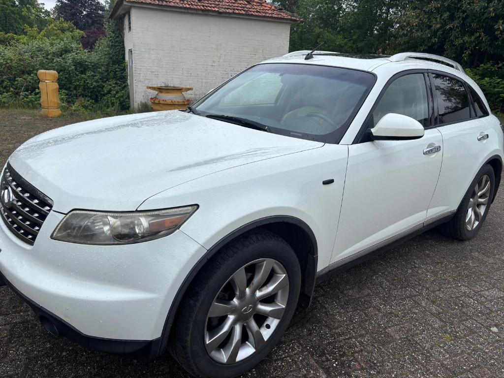 Infiniti 2007 Wit, Auto's, Infiniti, Particulier, FX-serie, Benzine, Stationwagon, Geïmporteerd, Wit, Leder, Vierwielaandrijving