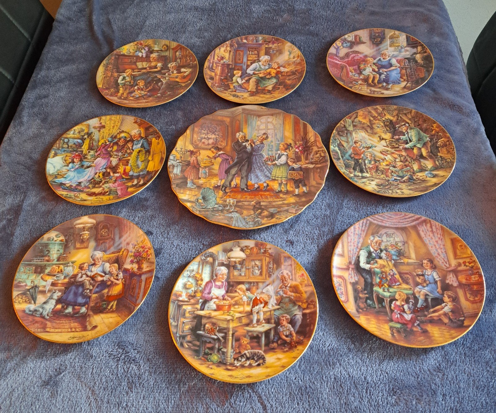 Complete set van 9 Weimar Porselein wandborden, Ophalen, Zo goed als nieuw, Porselein, Bord of Schaal