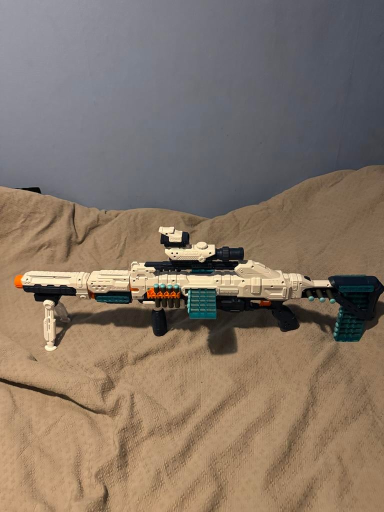 X-Shot Longshot Blaster met accessoires, Verzamelen, Ophalen of Verzenden, Zo goed als nieuw