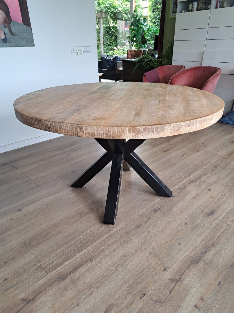 Ronde mangohout tafel met stalen zwarte matrixpoot, Ophalen, 100 tot 150 cm, Rond, 50 tot 100 cm
