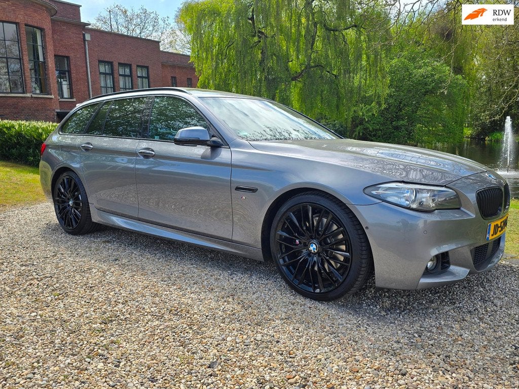 BMW 5-serie Touring 528i M-sport XENON/dak/TREKAAK, Auto's, BMW, Automaat, Gebruikt, Euro 6, 4 cilinders