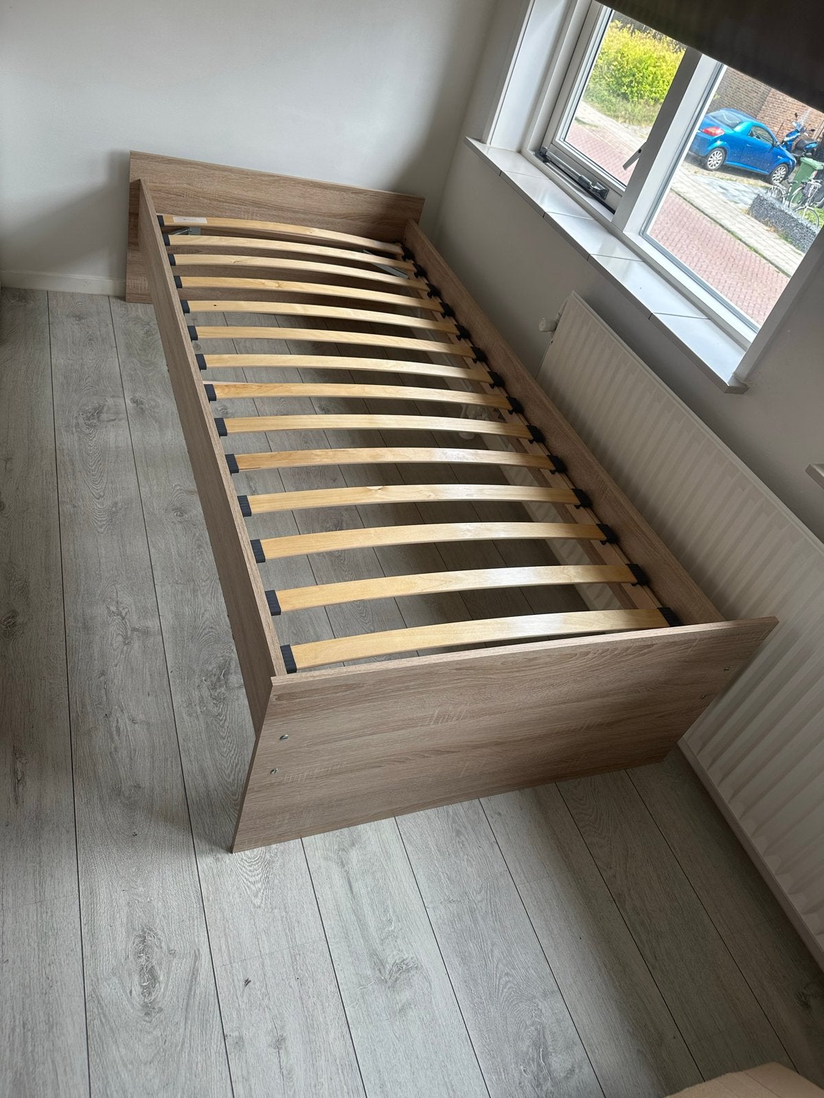 Eenpersoonsbed - Zo goed als nieuw, nooit gebruikt!, Ophalen, 90 cm, Eenpersoons, Bruin