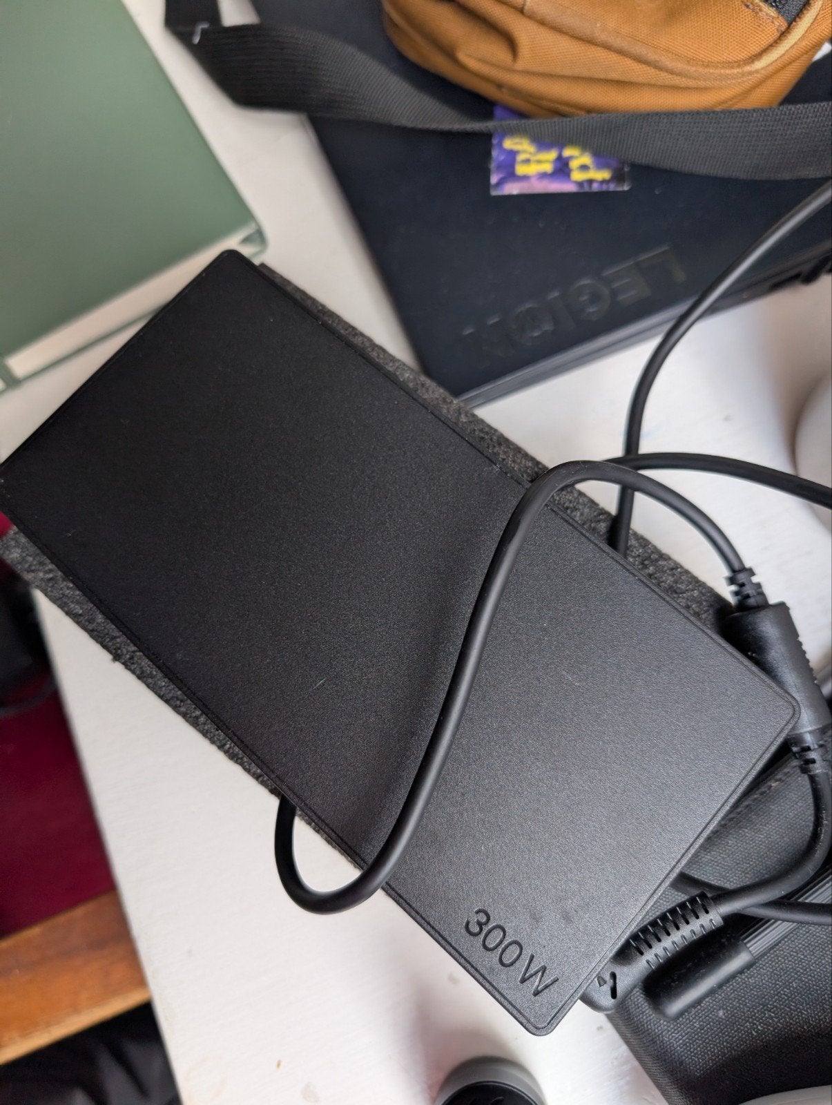 Lenovo 300W oplader, Computers en Software, Ophalen, 15 inch