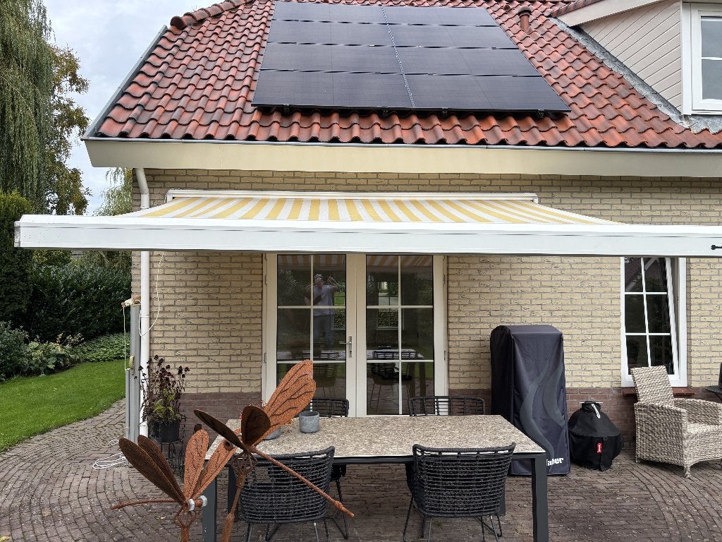 Zonnescherm Merk Mado, Type Prisma., Ophalen, Gebruikt, Elektrisch, 150 tot 300 cm